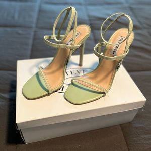 STEVE MADDEN MINT STRAP HEELS